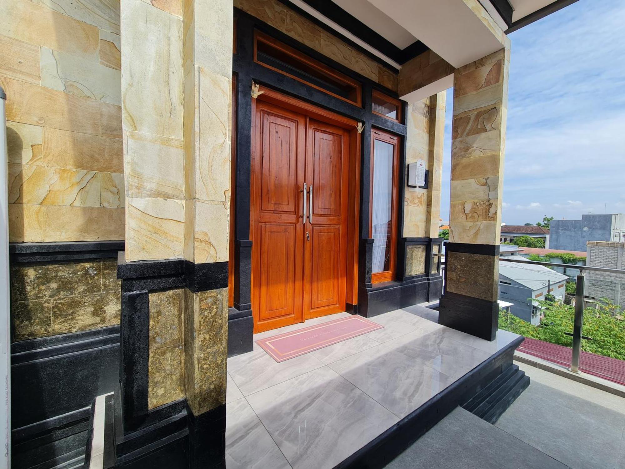 Shin In Bali Hotel Kuta  Exterior photo